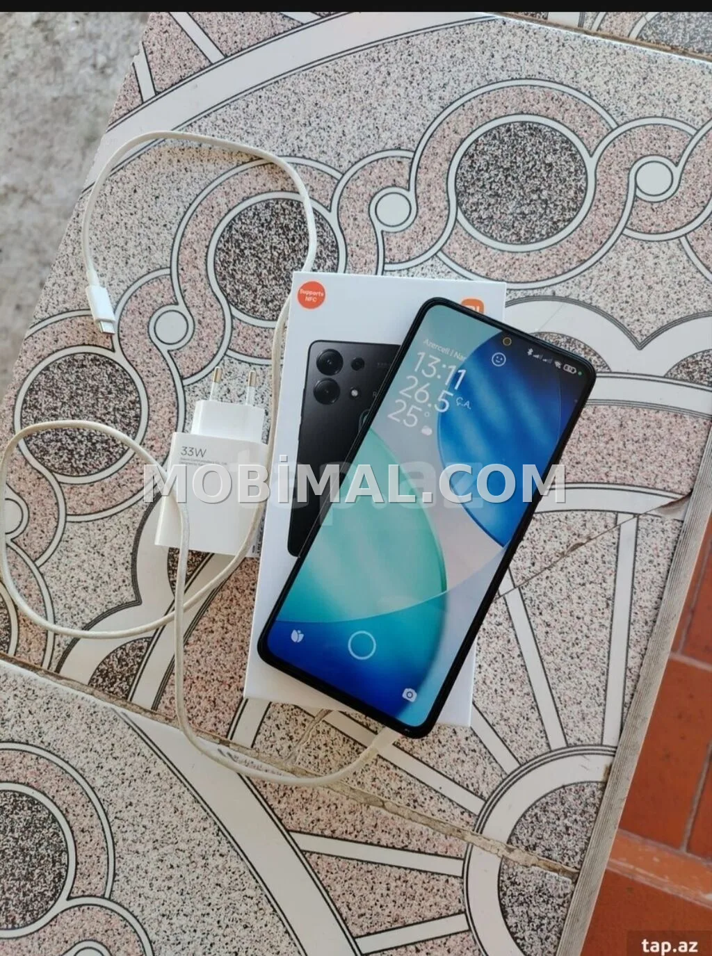 Redmi smartfon – qutu və aksesuarlarla Texniki xüsusiyyətlər: -